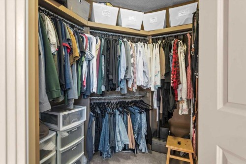 25 Tuscany Summit Terrace Nw, Calgary, AB - Indoor With Storage