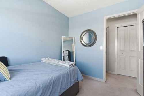 90 Cranberry Square, Calgary, AB - Indoor Photo Showing Bedroom