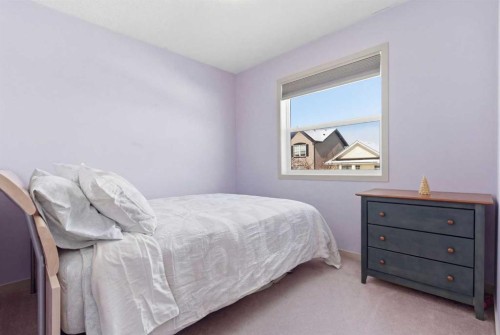 90 Cranberry Square, Calgary, AB - Indoor Photo Showing Bedroom