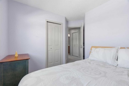 90 Cranberry Square, Calgary, AB - Indoor Photo Showing Bedroom