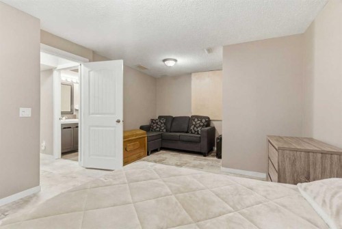 90 Cranberry Square, Calgary, AB - Indoor