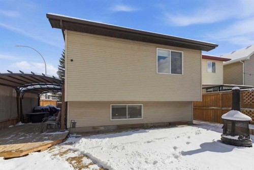 90 Cranberry Square, Calgary, AB - Outdoor With Exterior