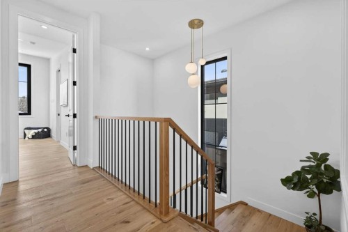 416 36 Street Sw, Calgary, AB - Indoor Photo Showing Other Room