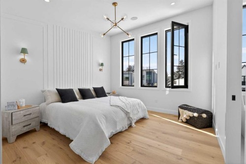 416 36 Street Sw, Calgary, AB - Indoor Photo Showing Bedroom