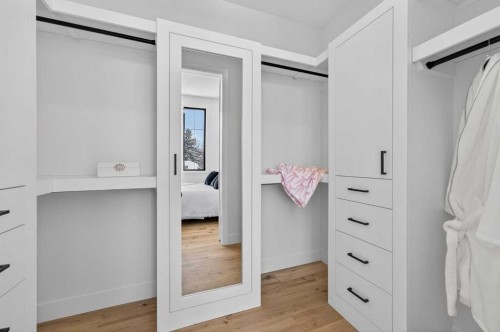 416 36 Street Sw, Calgary, AB - Indoor