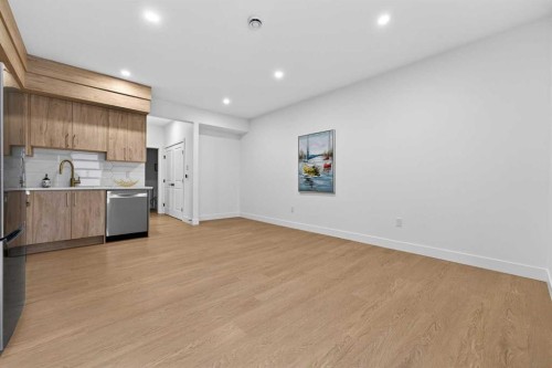 416 36 Street Sw, Calgary, AB - Indoor Photo Showing Other Room