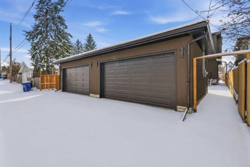 416 36 Street Sw, Calgary, AB - Outdoor With Exterior