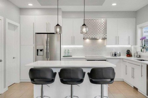 288 Copperstone Gardens Se, Calgary, AB - Indoor Photo Showing Kitchen With Upgraded Kitchen