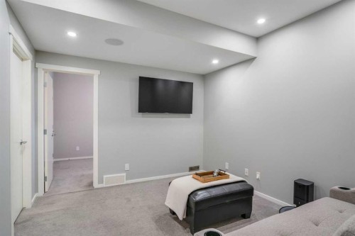288 Copperstone Gardens Se, Calgary, AB - Indoor