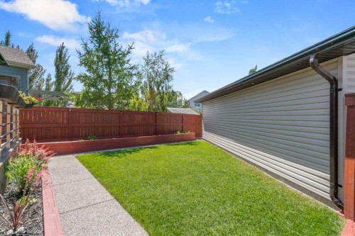 288 Copperstone Gardens Se, Calgary, AB - Outdoor