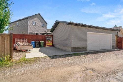 288 Copperstone Gardens Se, Calgary, AB - Outdoor With Exterior