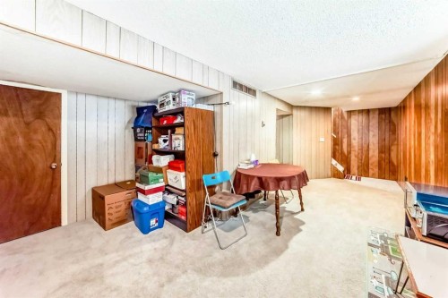 271 Dalhurst Way Nw, Calgary, AB - Indoor