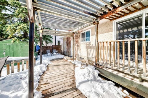 271 Dalhurst Way Nw, Calgary, AB - Outdoor With Deck Patio Veranda