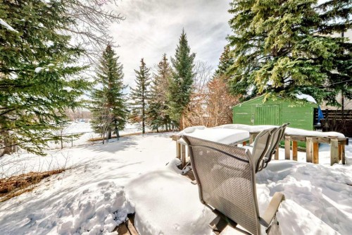 271 Dalhurst Way Nw, Calgary, AB - Outdoor