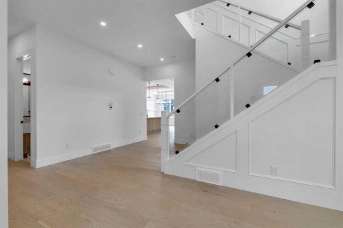 223 Kinniburgh Loop, Chestermere, AB - Indoor Photo Showing Other Room