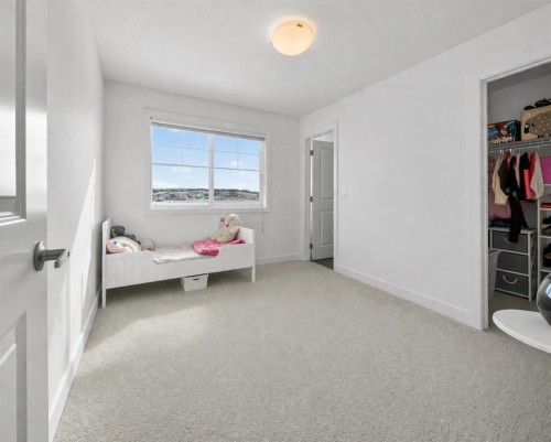 516 Sage Hill Grove Nw, Calgary, AB - Indoor Photo Showing Bedroom