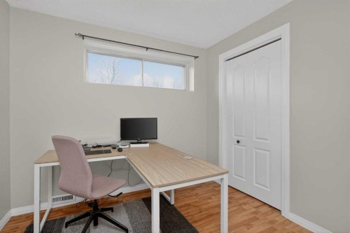4119 Doverview Drive Se, Calgary, AB - Indoor Photo Showing Office