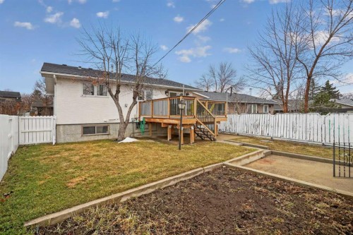 4119 Doverview Drive Se, Calgary, AB - Outdoor