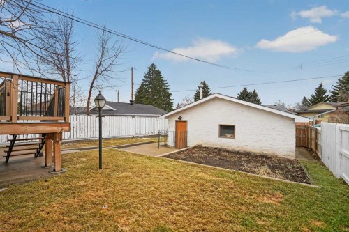 4119 Doverview Drive Se, Calgary, AB - Outdoor