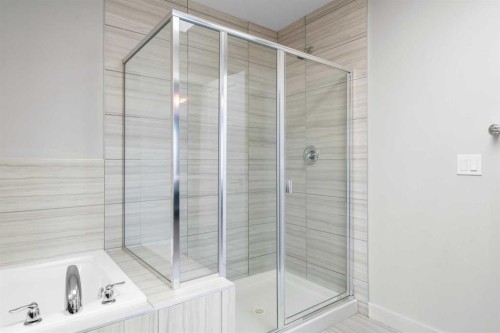252 Nolanhurst Crescent Nw, Calgary, AB - Indoor Photo Showing Bathroom