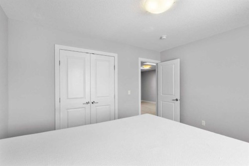 252 Nolanhurst Crescent Nw, Calgary, AB - Indoor Photo Showing Bedroom
