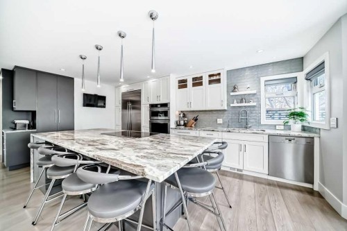 256 Riverside Mews Se, Calgary, AB - Indoor