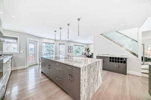 256 Riverside Mews Se, Calgary, AB - Indoor Photo Showing Kitchen