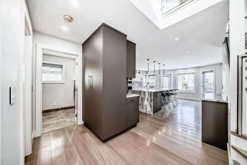 256 Riverside Mews Se, Calgary, AB - Indoor Photo Showing Other Room