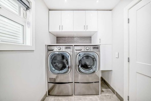 256 Riverside Mews Se, Calgary, AB - Indoor Photo Showing Laundry Room