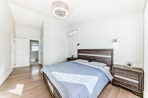256 Riverside Mews Se, Calgary, AB - Indoor Photo Showing Bedroom