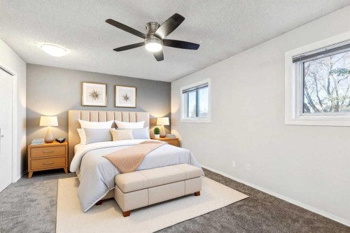 172 Riverglen Park Se, Calgary, AB - Indoor Photo Showing Bedroom
