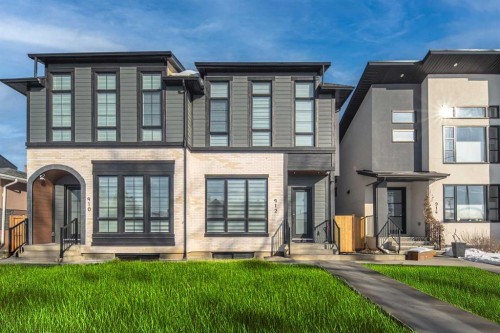 912 15 Avenue Ne, Calgary, AB - Outdoor With Facade