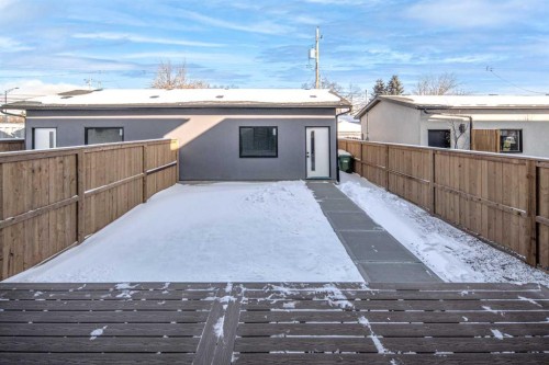 912 15 Avenue Ne, Calgary, AB - Outdoor