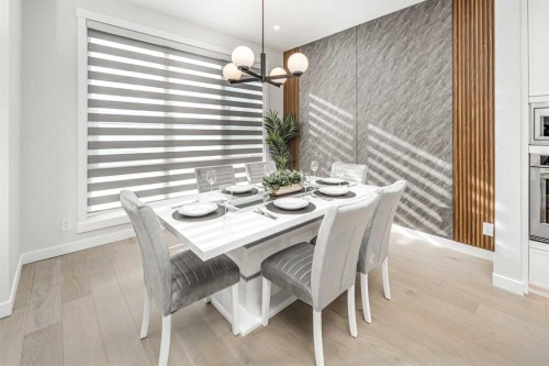 912 15 Avenue Ne, Calgary, AB - Indoor Photo Showing Dining Room