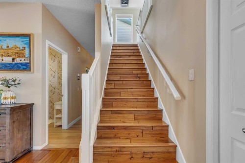10 Evansbrooke Place Nw, Calgary, AB - Indoor Photo Showing Other Room