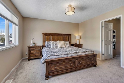 10 Evansbrooke Place Nw, Calgary, AB - Indoor Photo Showing Bedroom