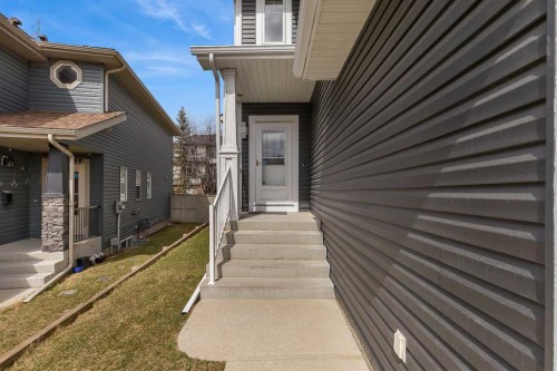 10 Evansbrooke Place Nw, Calgary, AB - Outdoor With Exterior