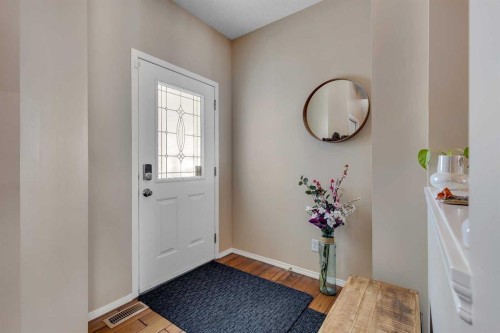 10 Evansbrooke Place Nw, Calgary, AB - Indoor Photo Showing Other Room