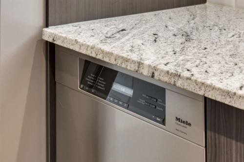 28 Masters Link Se, Calgary, AB - Indoor