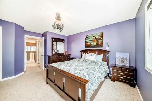 223 Auburn Bay Heights Se, Calgary, AB - Indoor Photo Showing Bedroom