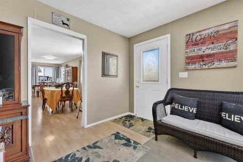 119 3 Avenue West, Hussar, AB - Indoor