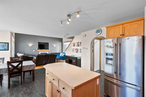 5107 42 Street, Olds, AB - Indoor