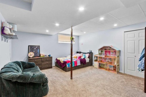 5107 42 Street, Olds, AB - Indoor Photo Showing Other Room