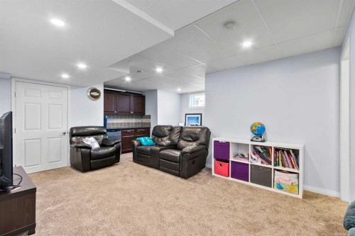 5107 42 Street, Olds, AB - Indoor