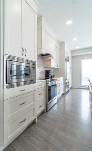 429-20 Seton Park Se, Calgary, AB - Indoor Photo Showing Kitchen