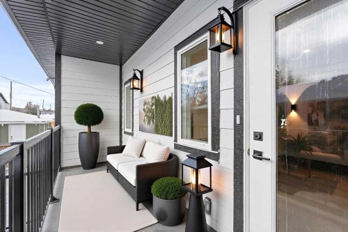 7415 39 Avenue Nw, Calgary, AB - Outdoor With Exterior