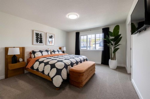 416 Ranch Gate, Strathmore, AB - Indoor Photo Showing Bedroom