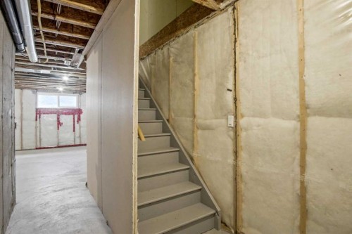 22-2002 22 Avenue, Bowden, AB - Indoor Photo Showing Basement