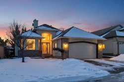 52 Sandstone Ridge Crescent Okotoks, AB T1S 1P9