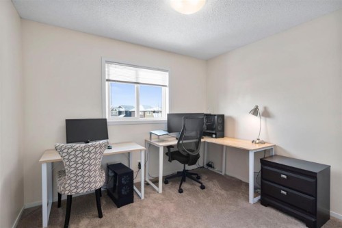 46 River Heights Boulevard, Cochrane, AB - Indoor Photo Showing Office